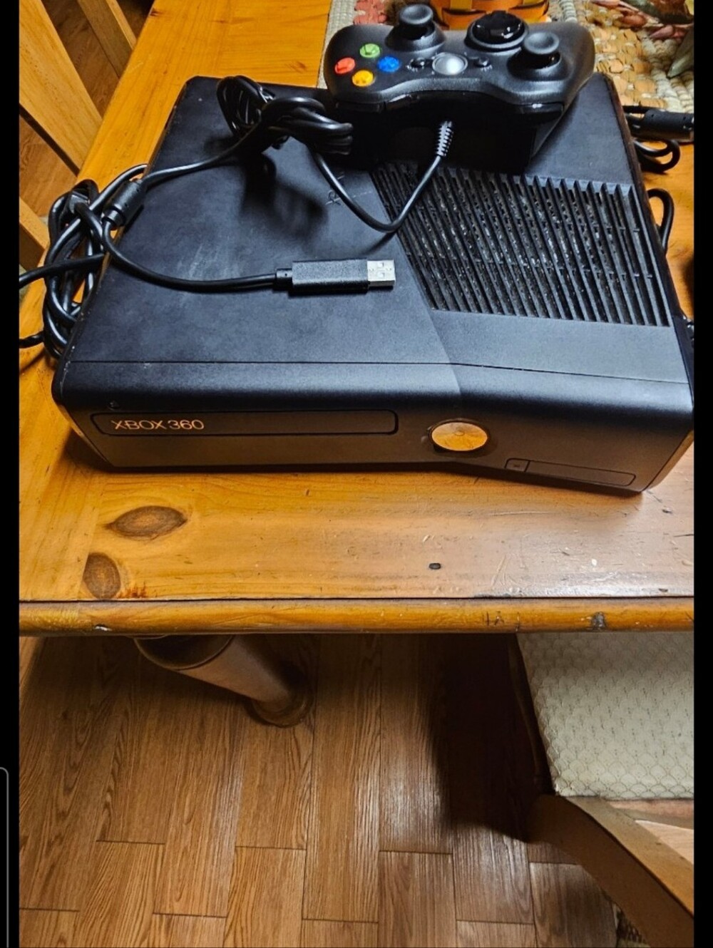 Microsoft Xbox 360 Console with Black Controller - Black